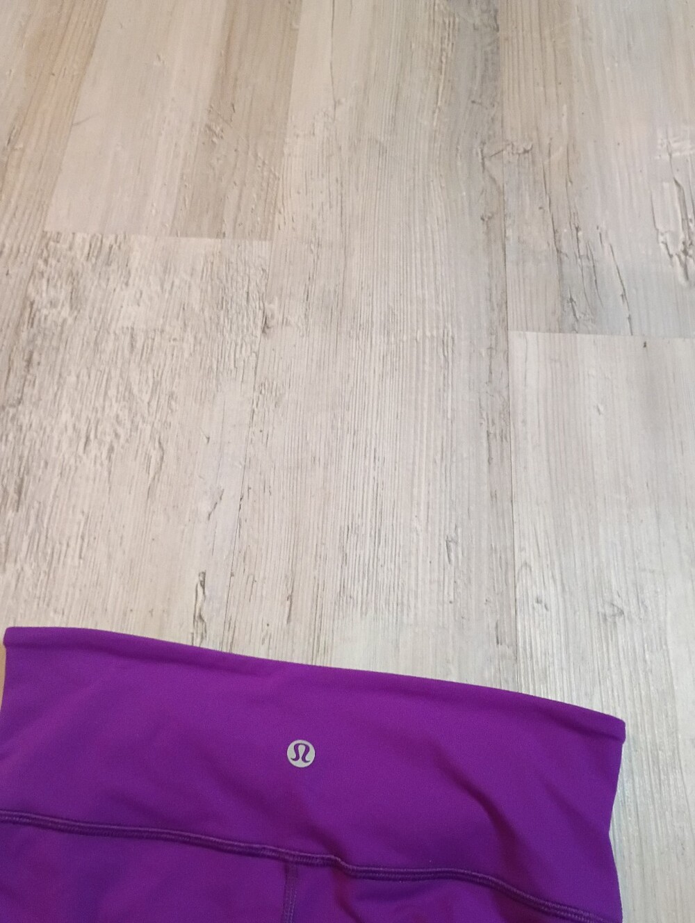 Lululemon - Picture 5 of 5